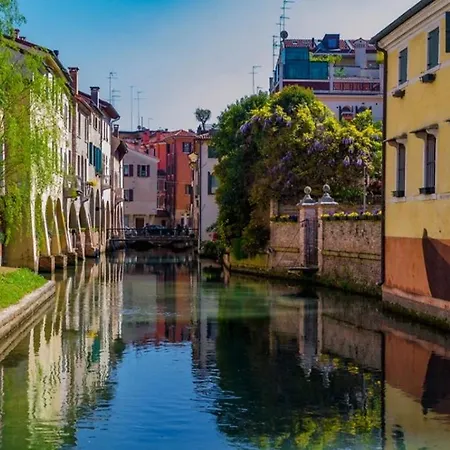 فندق مبيت وإفطار Barone Rosso تريفيزو