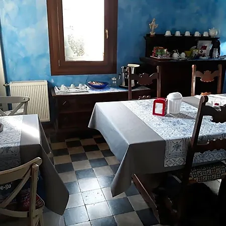 Barone Rosso Nocleg ze śniadaniem 3*