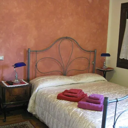 Barone Rosso Bed & Breakfast 3*